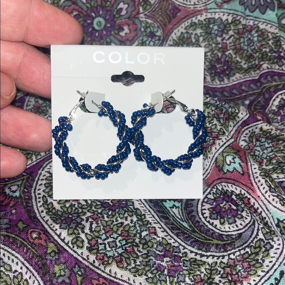 Color Twisted Navy Beaded Earrings